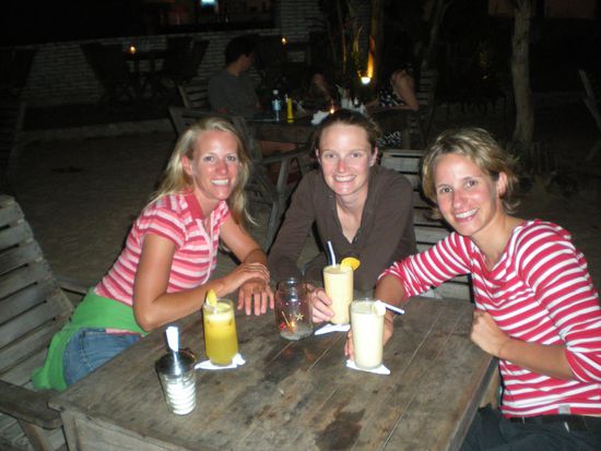 Drei Blondinen in Jeri