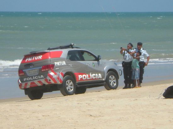 die Polizei lernt kiten