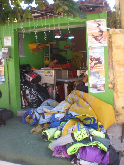 Kiterepairshop in Cumbuco