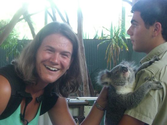 Hey du sollst doch in die Kamera gucken! Also echt mal lieber die Streicheinheiten geniessen..  Oder wie?