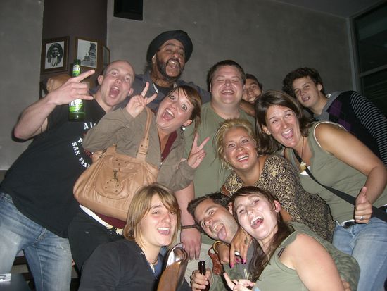 Nach meinem netten und entspannten Ausflug nach Waiheke Island.. Kam dann der Partyalarm - Couch Surfing Meeting in Auckland....Ein bisschen Party ist immer gut... Ich moechte nur Erwaehnen das ich diese crazy guy's vorher nicht kannte.... 