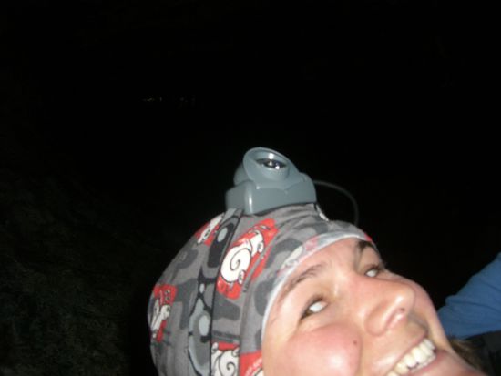 Tief in den Caves.. Und die Schnecken immer dabei... Kuehl hier unten im dunkeln und nix zu sehen...