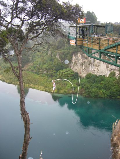 Bungee in Taupo.... Nele kann fliegen... 