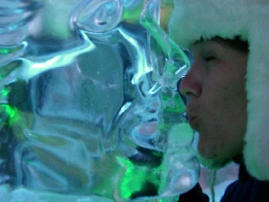 kiss the ice guy... bringt Glueck..