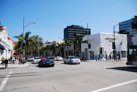 Alles Ferraris, Lamborginis usw. an der Rodeo Drive