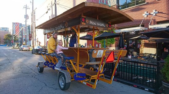 An dem Pedal Tavern