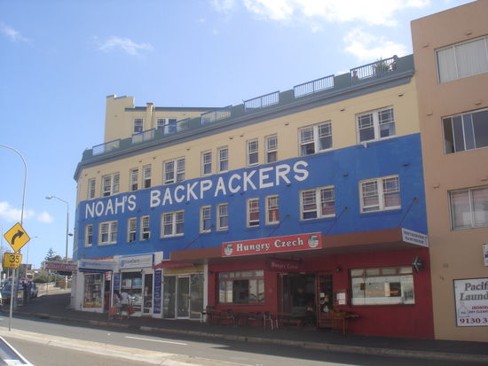 Unser Hostel...Dachterasse mit Blick aufs Meer!