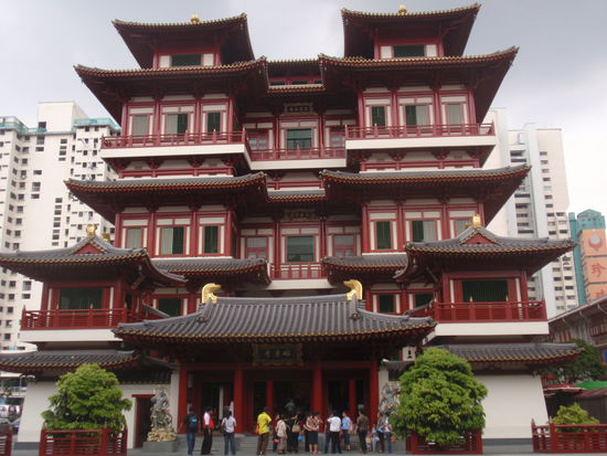 Der "Zahn des Budha" ist der juengste Tempel in Singapur.