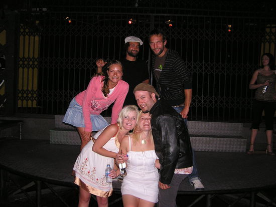 Partytime...die beiden Maedels hier waren sooooo lustig!