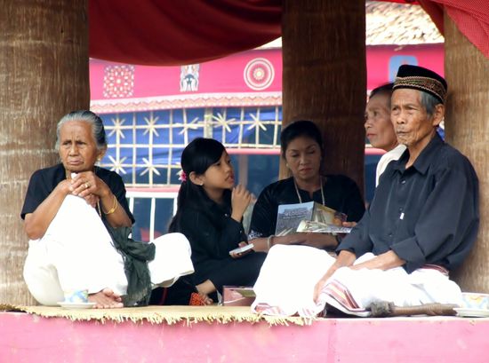 weitere Trauergäste