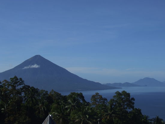 Blick auf Tidore und Halmahera
