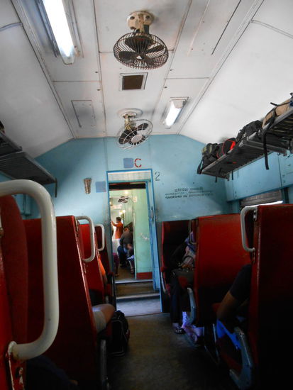 zweite Klasse (Kandy - Richtung Colombo)