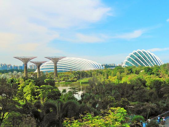 Gardens by the Bay mit den Super Trees
