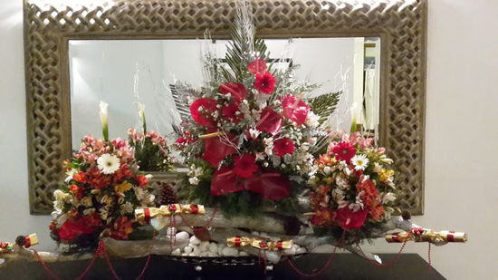 die Weihnachtsgestecke in der Villa