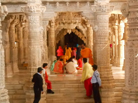 Fotografieren schaffe ich trotz Tempelsicherheit-wahrscheinlich wären diese Fotos auch verboten von der Sicherheit