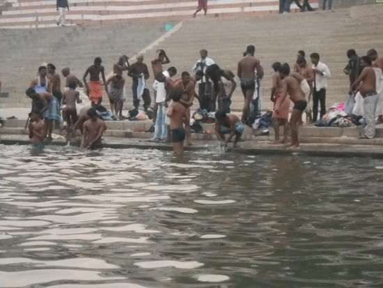 Männer Badetag - wo das Frauen Bade Ghat ist, haben wir leider nie herausgefunden.