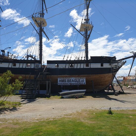 Ein Nachbau der HMS Beagle - mit diesem Schiff entdeckte Charles Darwin die Welt