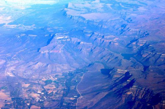 Im Bereich vom Krüger-Nationalpark und kurz darauf den Drakensbergen erreichten wir Südafrika.