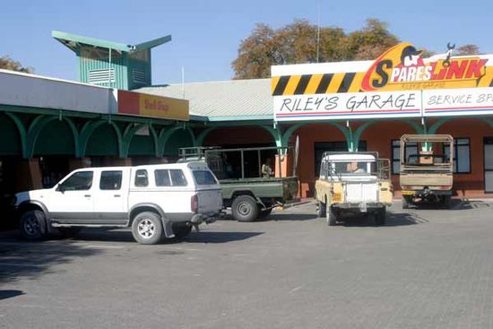"Riley's Garage"