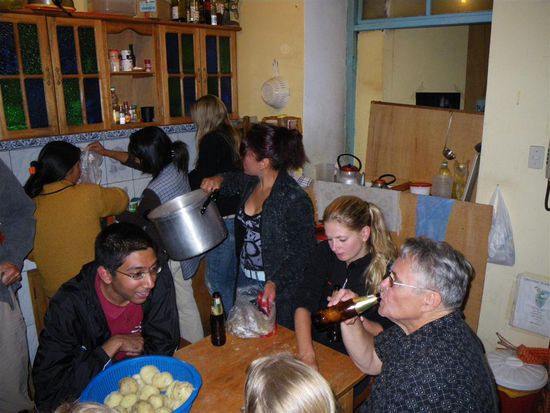 Vorbereiten, Kochkurs in der Sprachschule