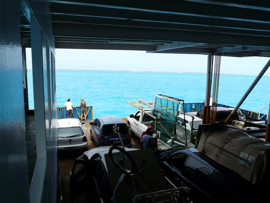 Ueberfahrt mit der Autofaehre