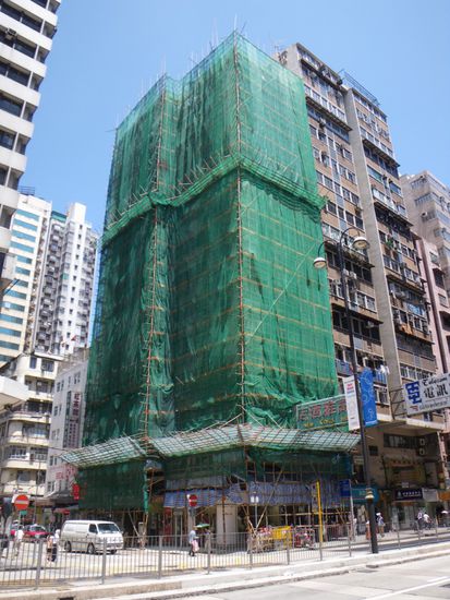 Gerueste, die komplett aus Bambus gebaut sind.