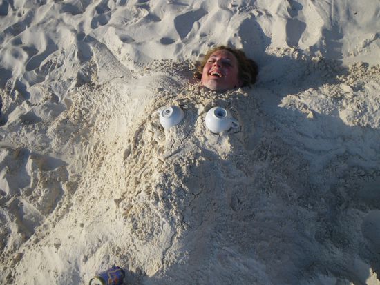 Nadja, die lebende Sandburg.