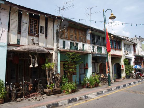 Unter anderem wegen dieser Strassenzuege wurde Penang zum Weltkulturerbe.