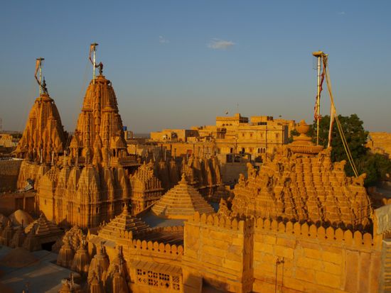 Aussicht vom Dach auf den Jaintempel