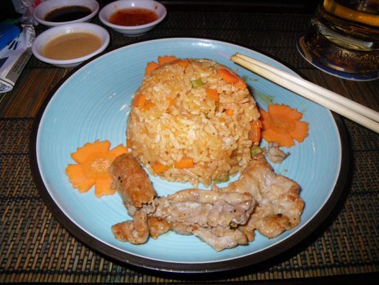 ...Schlange gegrillt!