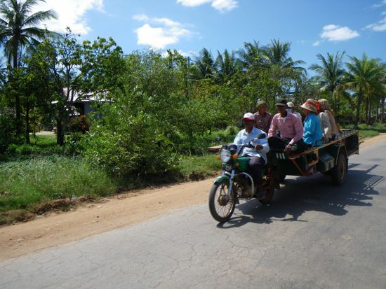 Massentransport Tuk Tuk II