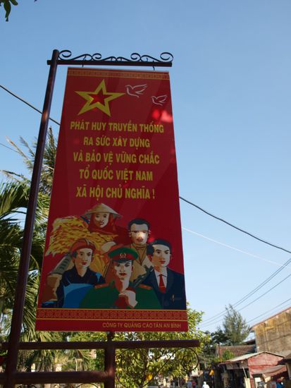 In der mittlerweile sehr kapitalistisch orientierten Gesellschaft wirkten derartige Parolen eher befremdlich.