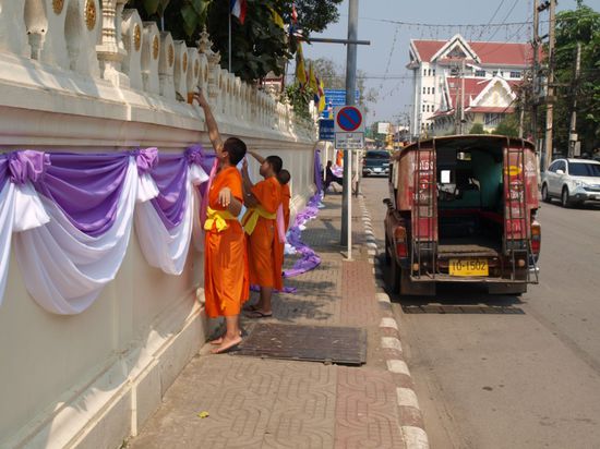 Vorbereitungen fuer den Besuch der Prinzessin.