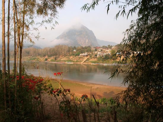 Aussicht von der Terasse unserer Huette am Morgen...