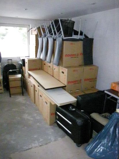 Unser Leben in 55 Kisten