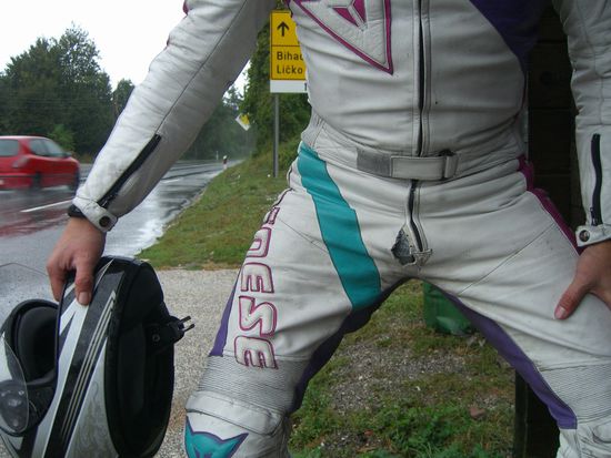 auch das noch (neben dem Regen)