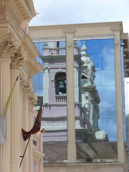 Moderne und Klassik im Spiegelbild