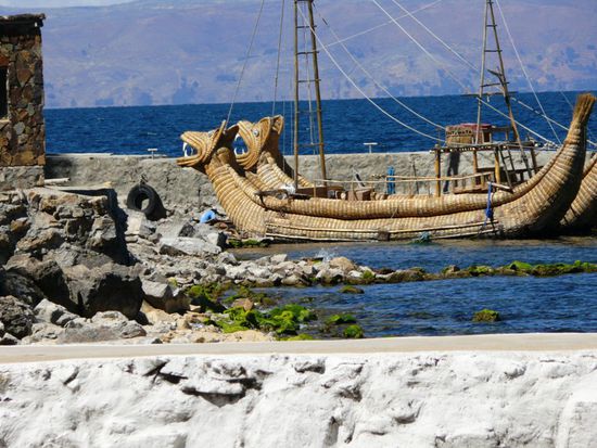 Schilfboote, mit solchen Booten haben die Inkas den Pazifischenozean befahren