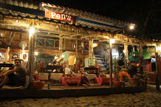 Pen´s Bungalow
-hier wohnte ich 2007 und dort geht auch alles sehr relaxt zu-