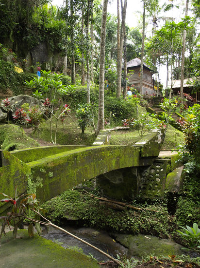 die bruecke hinauf...