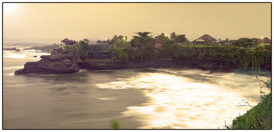 auf dem heimweg ging es sogar noch am meerestempel "tana lot" vorbei