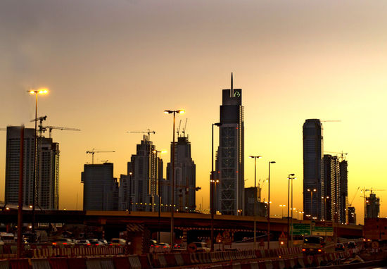 und viele viele wolkenkratzer (die berge dubai´s)