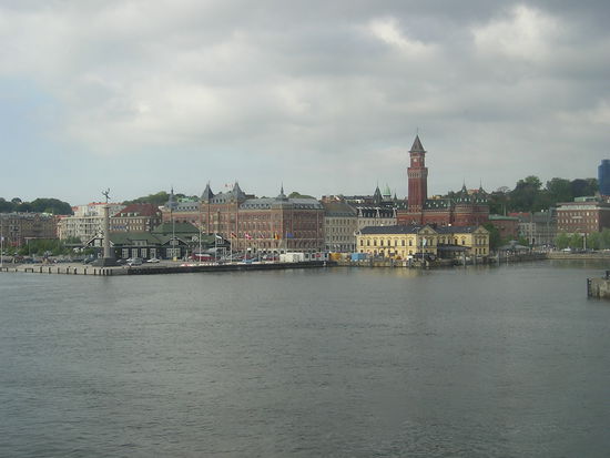 Blick von der Fähre auf Helsingborg