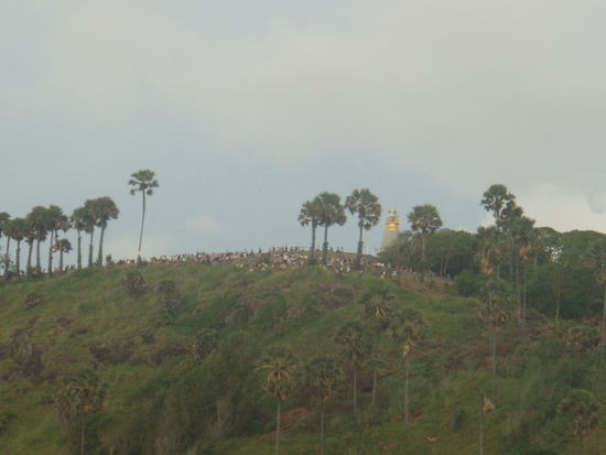 Phromthep Cape - jeden Abend stehen hier Unmengen Touristen, um...