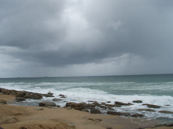 Alles in allem hatten wir einen wunderschönen, unvergesslichen Urlaub! Und eins steht fest: Wir werden garantiert wieder kommen, denn auch wenn wir während unserer Ferien weit über 2500km gefahren sind, haben wir eigentlich nichts gesehen. Wenn ich mir auf der Landkarte anschaue, welche Strecken wir zurückgelegt haben, wird mir immer wieder klar, wie wenig ich von dem Land erst gesehen habe und wie viel es noch zu bieten hat... 