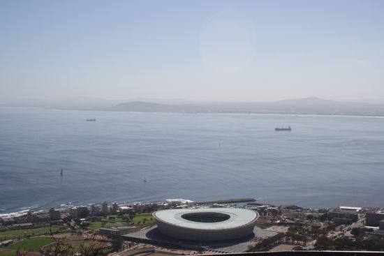 Blick vom Signal Hill auf das WM-Stadion und Sea Point