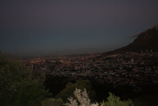 Cape Town bei Anbruch der Nacht