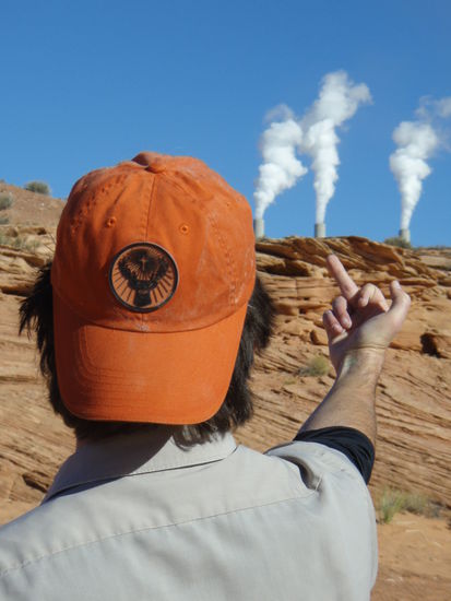 Die ist eine Botschaft von Y. Direkt neben dem Antelope canyon