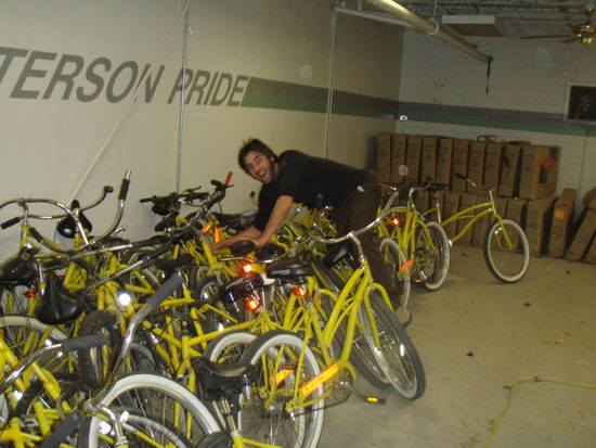 Y und seine "Yellow Bikes"