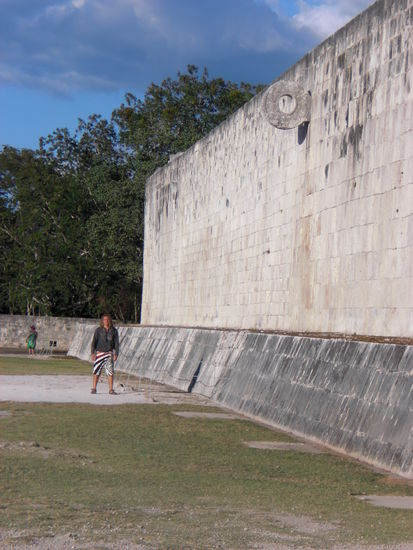 ...auf dem historischen Ballplatz. Wer sich hier schon alles ge"battle"t hat?